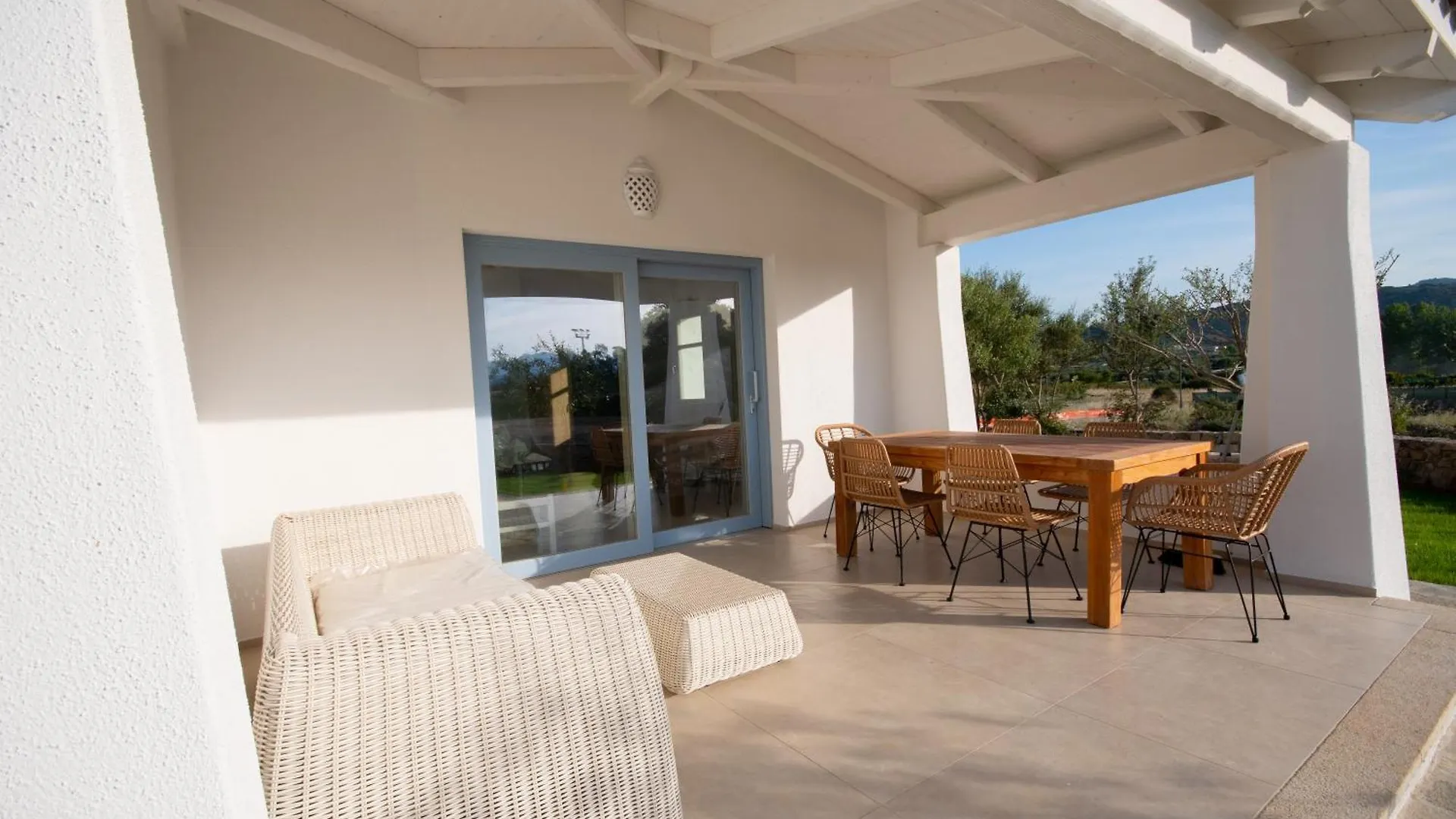Aparthotel Enaja - Luxury Retreat Budoni