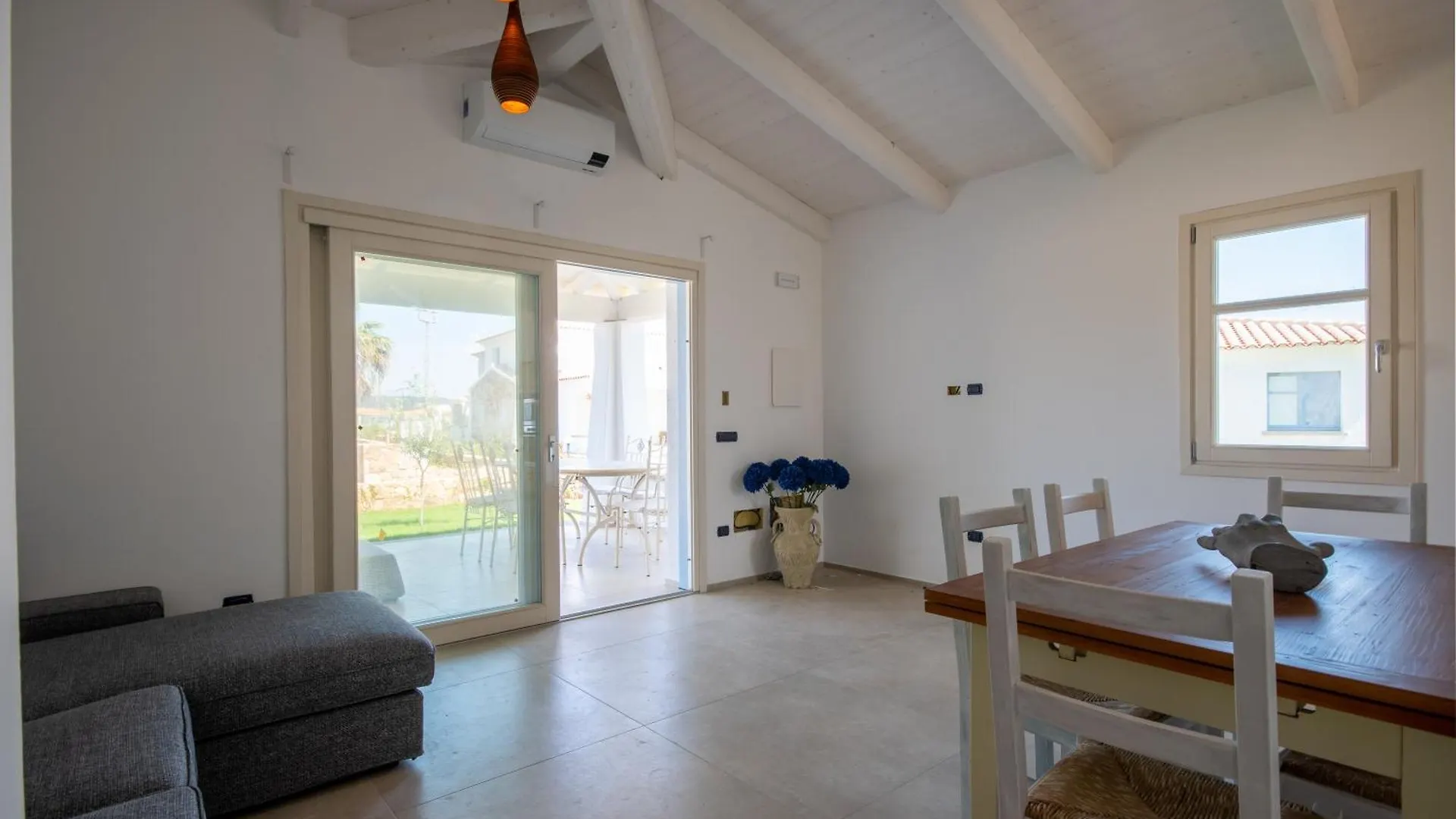 Aparthotel Enaja - Luxury Retreat Budoni