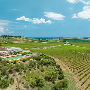 **** Resort La Foresteria Planeta Wine & Club Italien